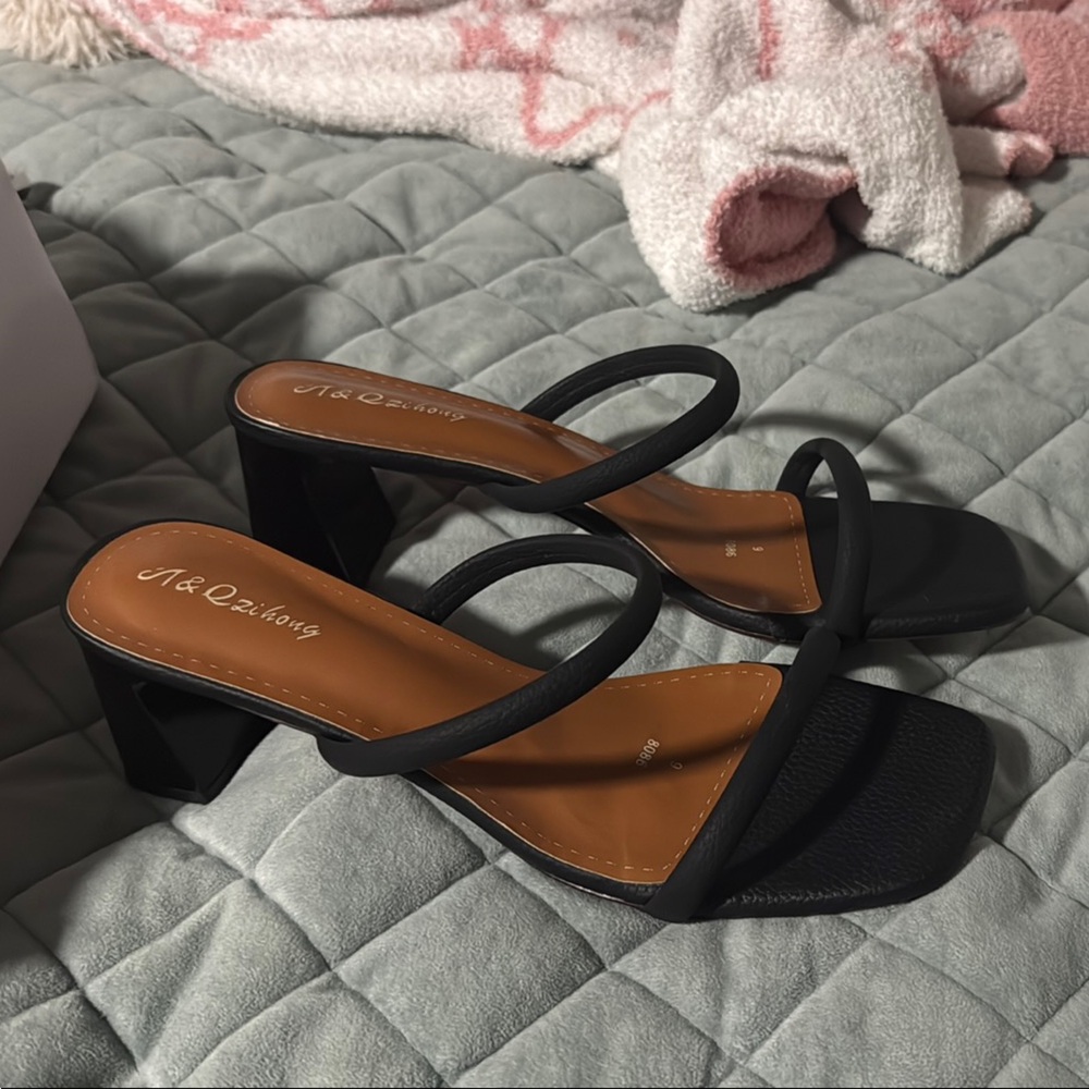 Stylish Black Strappy Heels